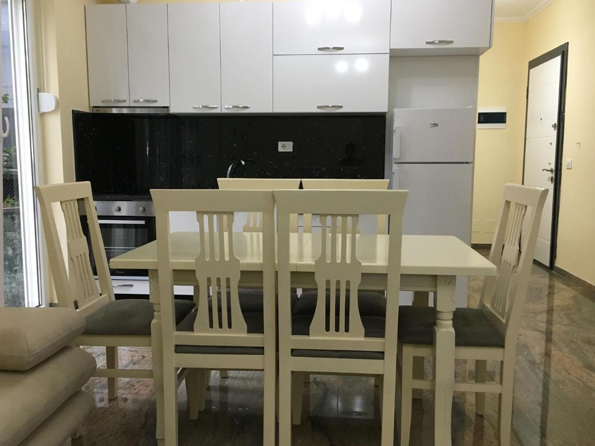 Kledi Hotel&Apartments Appartamento Shëngjin